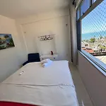 Apartamento De 2 Quartos Na Beira Mar Com Todos Os Quartos Com Vista Mar
